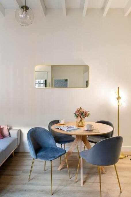 Monkeys Apartments San Roman Deluxe Sevilla Kültér fotó