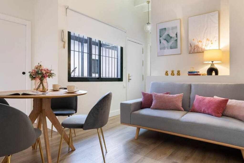 Monkeys Apartments San Roman Deluxe Sevilla Kültér fotó